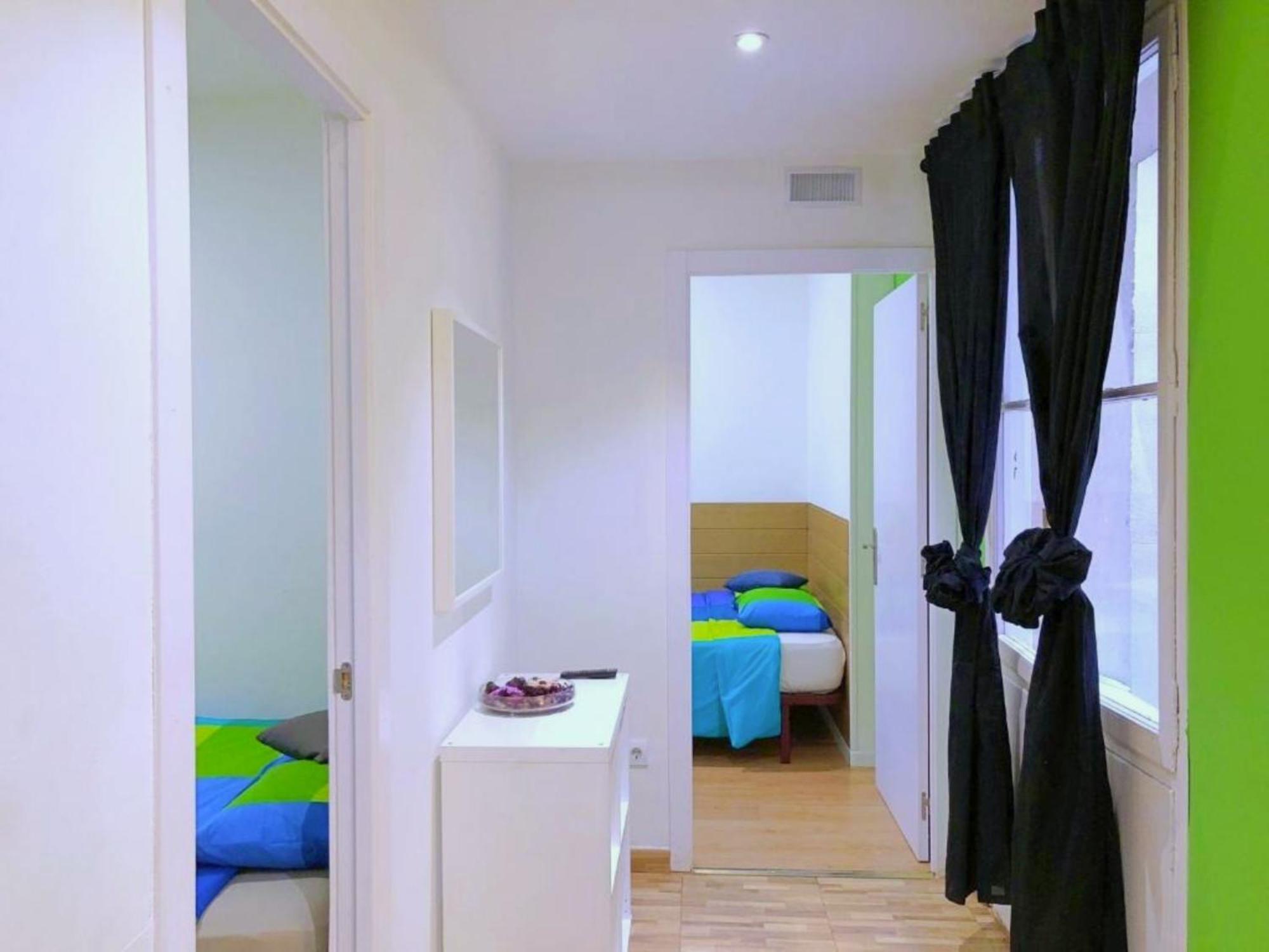 Apartamentos Econostay Plaza De Espana Madrid Extérieur photo