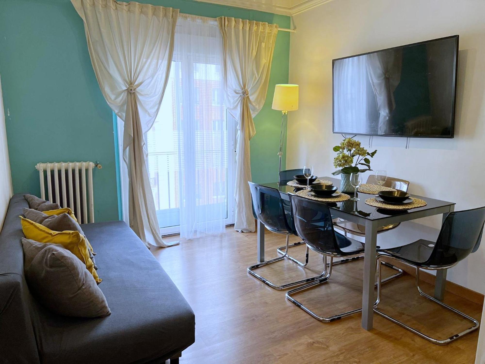 Apartamentos Econostay Plaza De Espana Madrid Extérieur photo